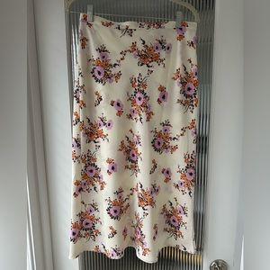 Urban Outfitters Satin Floral MIDI Skirt Size Medium